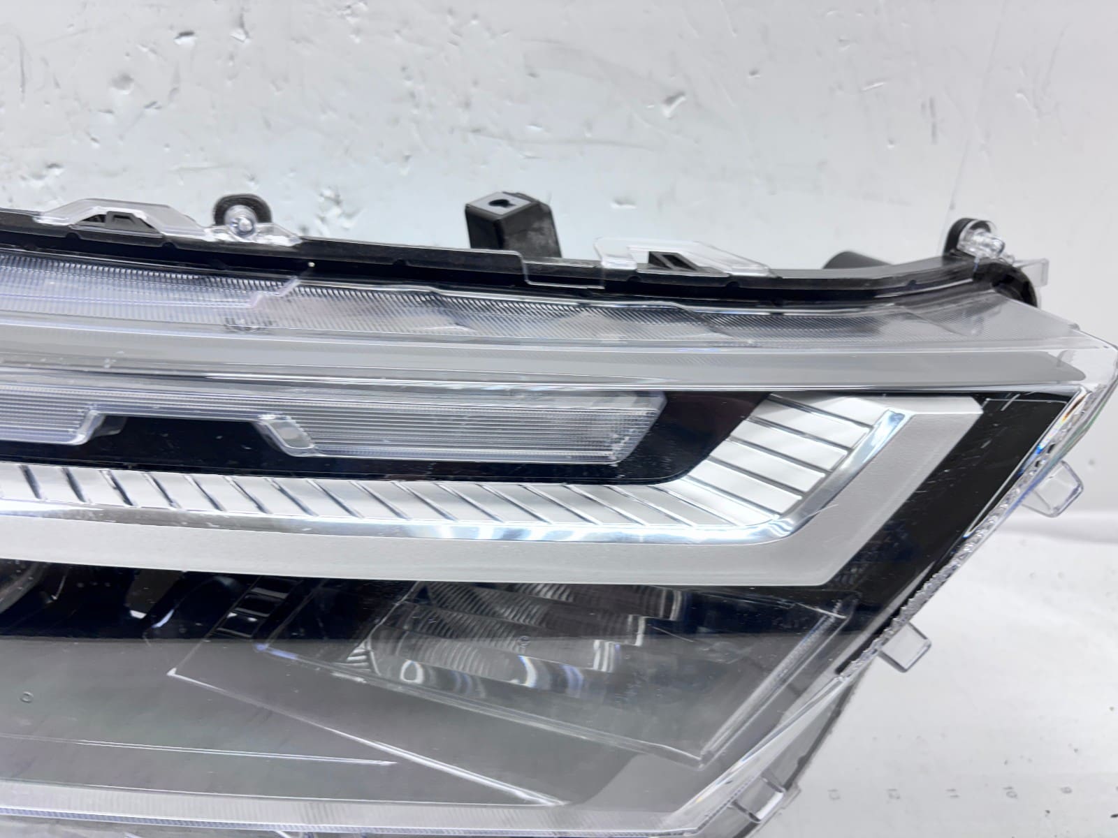 2022-2025 Toyota RAV4 LED Front Right OEM Headlight 81110-0r350 - Image 4