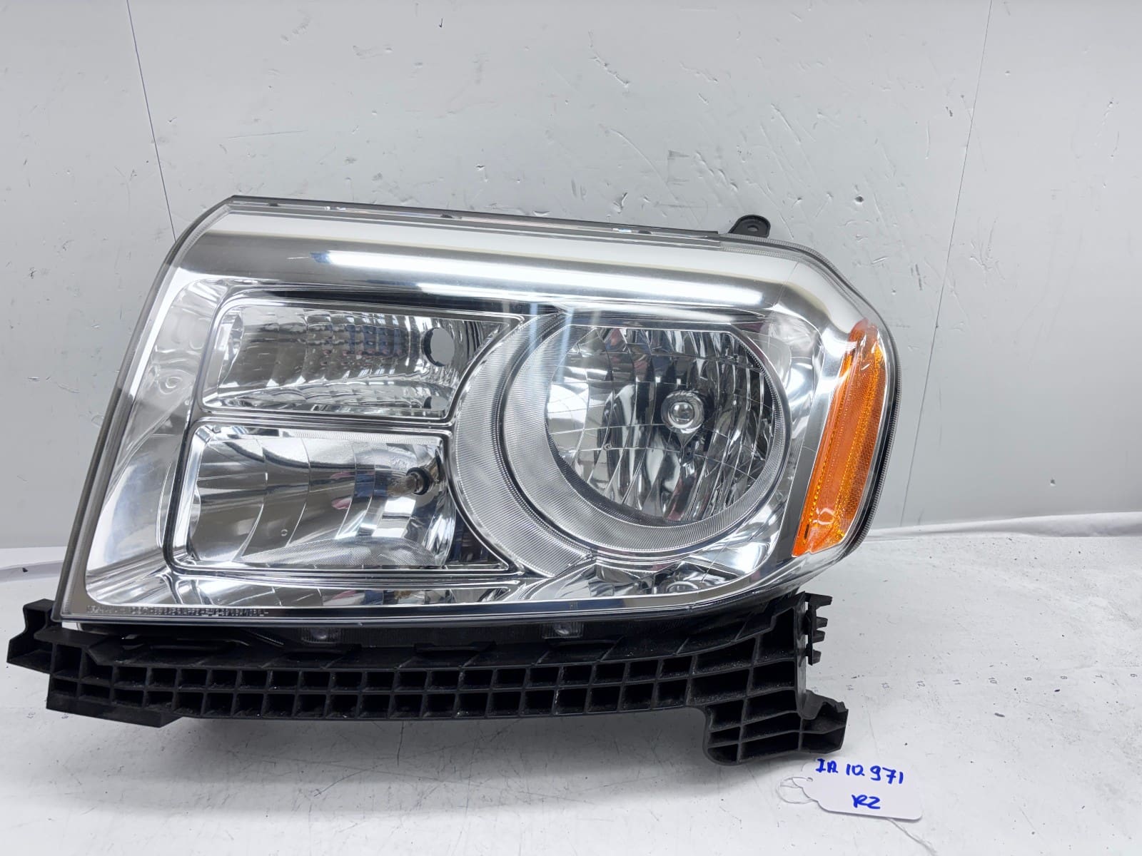 2013-2015 Honda Pilot Halogen Front Left OEM Headlight 33150-sza-a11 - Image 2