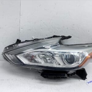2016-2018 Nissan Altima Halogen Left Side OEM Headlight