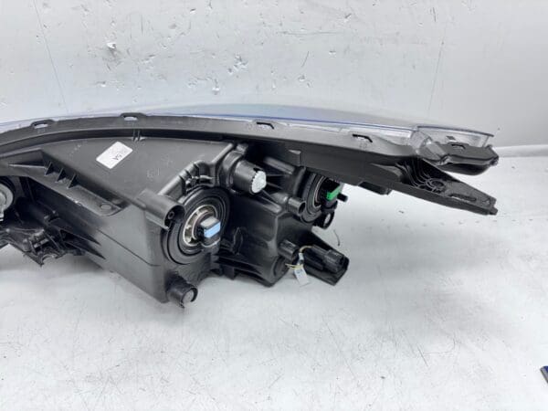 2021-24 Nissan Kicks Halogen Front Right OEM Headlight 26010-5R00A - Image 24