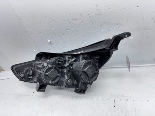 2018-20 Hyundai Elantra GT Halogen Front Right OEM Headlight 92102-g3040 - Image 22