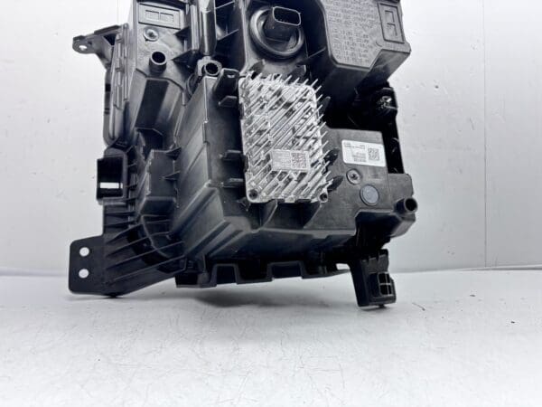 2022-25 Chevy Silverado 1500 LED Right Side OEM Headlight 85606133 - Image 24