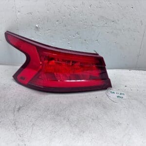 OEM 2016-2018 nissan maxima halogen led rear left tail light 26550-4ra2a