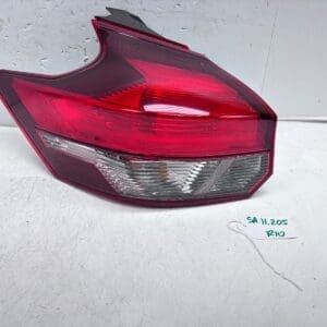 OEM 2018-2020 nissan kicks halogen rear left tail light 265555rl0a